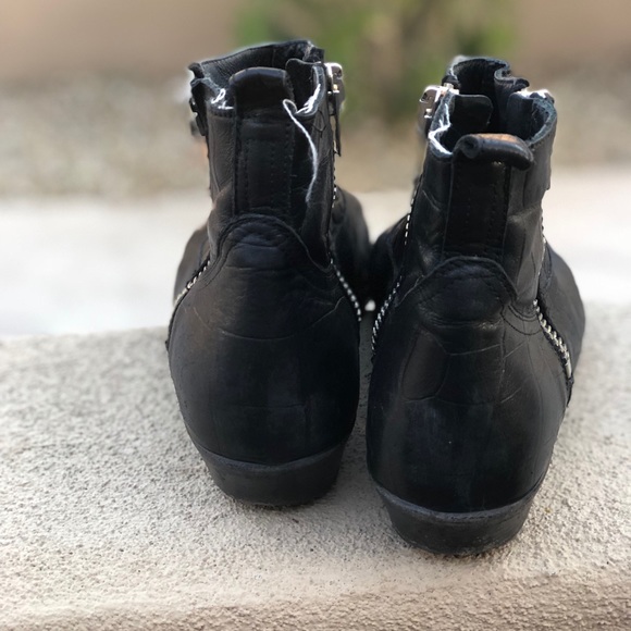 Golden Goose leather ankle boot - Picture 5 of 6